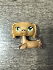 Littlest Pet Shop Brown DACHSHUND #307 Green Eyes RARE Dog - also known as #139