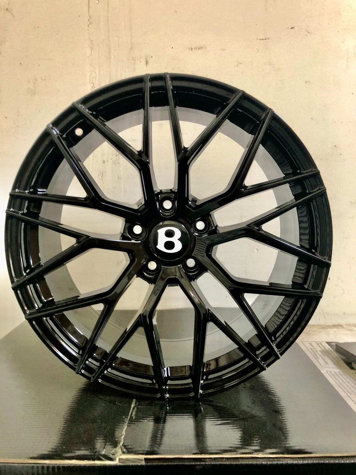22-inch Bentley GT GTC Flying Spur 2003-2017 Premium Wheels M520R Black 5x112