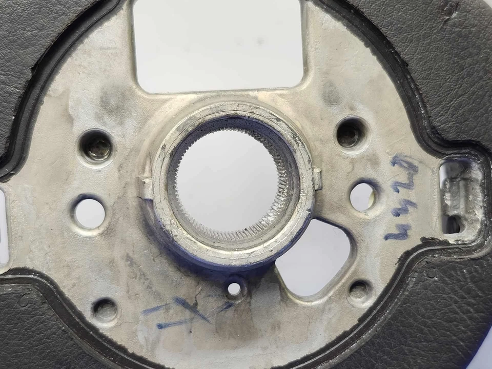 2011-2014 Volkswagen Touareg Steering Wheel Brown Leather NON Heated OEM - Image 3 of 4