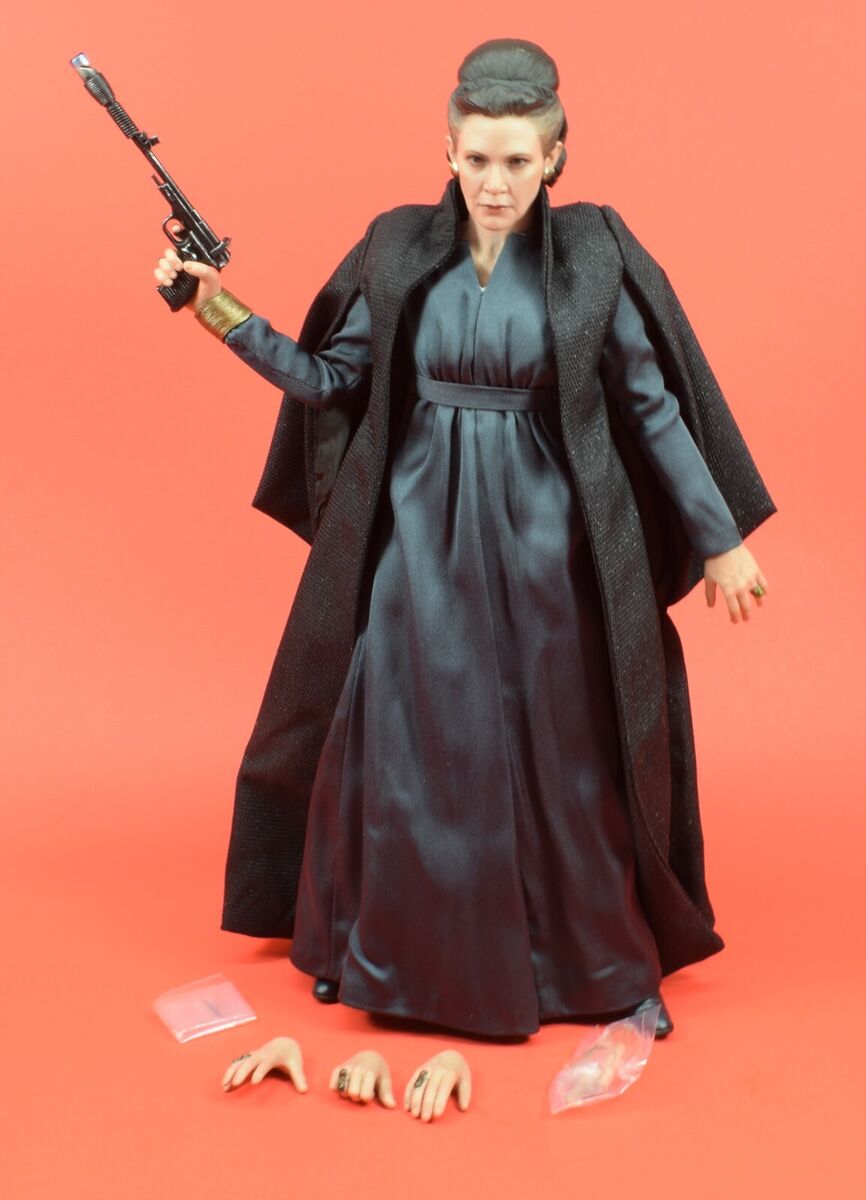 Hot Toys 1/6 Scale Star Wars TLJ The Last Jedi Leia Organa Hot Toys 1/6 Scale Star Wars TLJ The Last Jedi Leia Organa