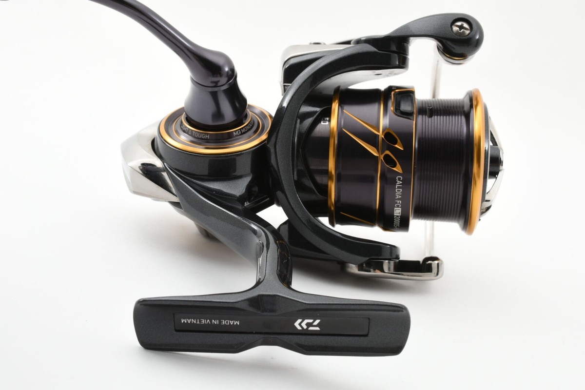 Daiwa 21 Caldia FC LT 2000S-H Spinning Reel Near Mint from JAPAN #2007 Daiwa 21 Caldia FC LT 2000S-H Spinning Reel Near Mint from JAPAN #2007