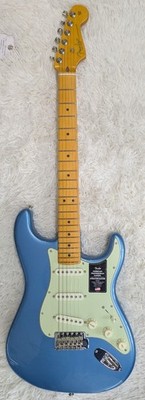 Fender American Professional Classic Stratocaster, Faded Lake Placid Blue w/Bag