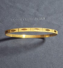 18k Yellow Gold Solid Diamond Cut Bangle Bracelet