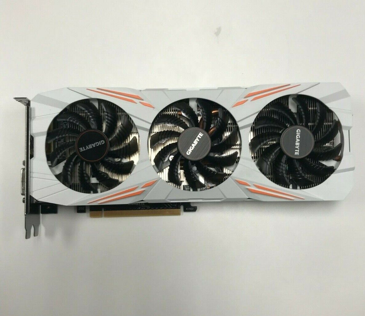 GIGABYTE NVIDIA GTX 1080 Ti 11GB GAMING OC WHITE | 4K & VR