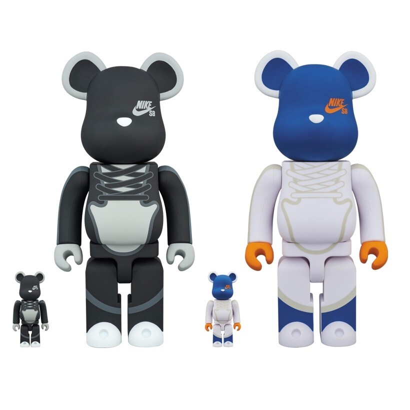 BE@RBRICK 400% & 100% NIKE SB Black White Ver. Set MEDICOM BE@RBRICK 400% & 100% NIKE SB Black White Ver. Set MEDICOM
