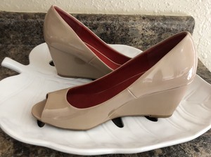 chinese laundry nude wedges
