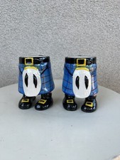 Mugs Scottish kilt ceramic feet set 2 Holds 10 Oz