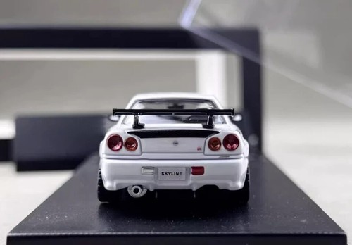 NISSAN SKYLINE GT-R R34 V-SPEC MINES WHITE 1/64 CAR BY MY MODEL COLLECT MC - 第 7/11 張圖片