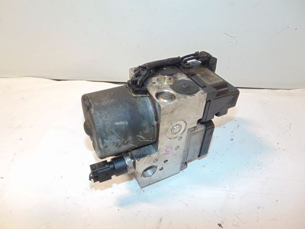 Opel Omega B2 2001 ABS Pump 93172447 SOV27669 | eBay
