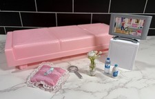 Barbie Vintage Pink Bed 1973  Bedroom Accessories Mattel Lot