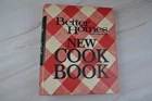 Better Homes and Gardens New Cook Book Red White Plaid Hardcover 1974