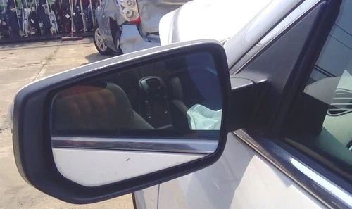 16 17 2018 Chevy Malibu Driver LH Side View Mirror in GAZ White w/ Turn Signal