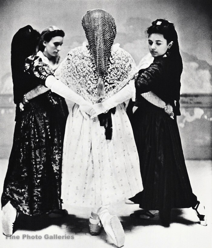 1948 IRVING PENN Barcelona Sardana Bailarines España Catalán Mujeres Foto Arte 11x14