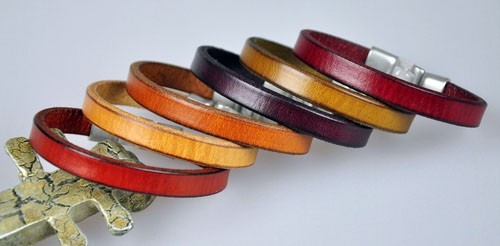 Pulsera de cuero genuino Simply Cool de banda única para hombre ROJO OSCURO - Imagen 10 de 10