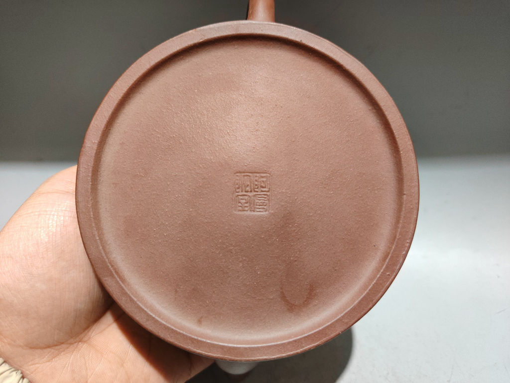 変壺 Chinese Yixing Zisha Clay Handmade Exquisite Teapot 泥绘壶