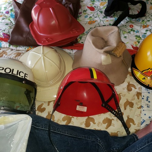 Vintage Lot Of Childrens Dress Up Hats 