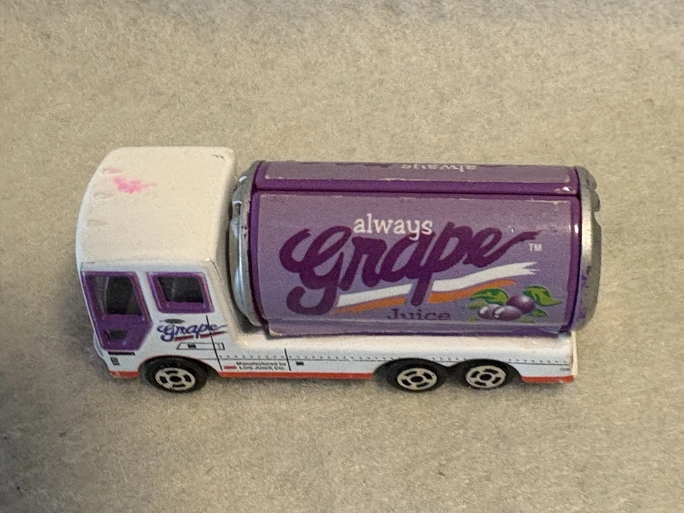 Realtoy Chad Valley - siempre petrolero de entrega de jugo de uva - camión retro Foto 4 de 4