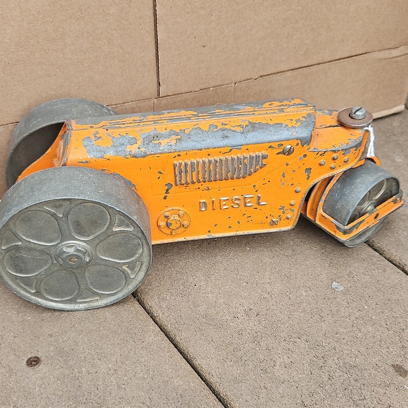 Vintage Hubley Orange & Gray Diecast Road Roller Construction Vehicle Toy