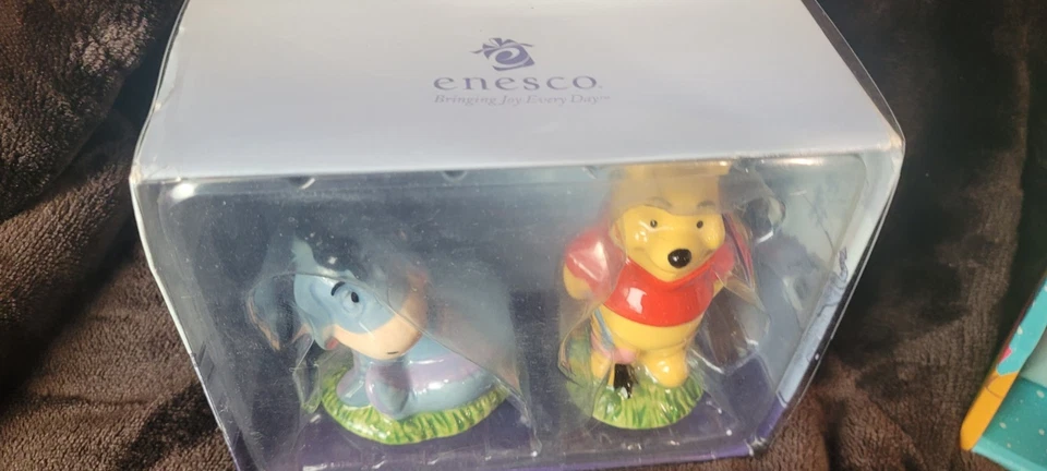 Lot of Disney Salt/Pepper Shakers Mickey Minnie Pooh Eeyore Chip And Dale - Image 2 of 4