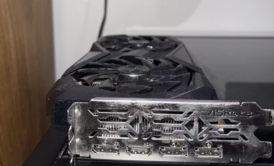 Placa de Vídeo ASRock RX 6600 CLD Challenger D 8GB GDDR6 (90-GA2RZZ-00UANF) - Imagem 2 de 3