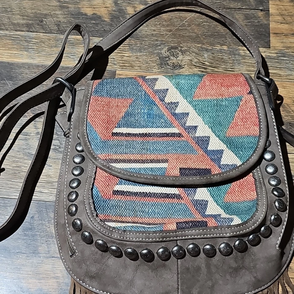 Blazin Roxx Women Messenger Crossbody Bag  Aztec Fringe Studded Western  - Image 3 of 4