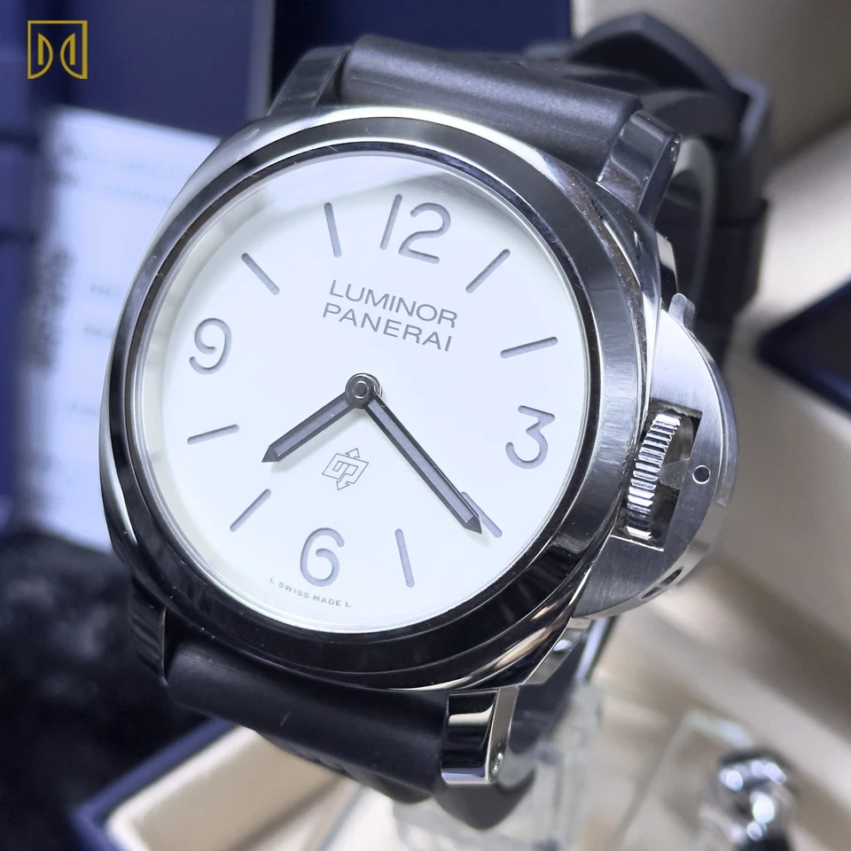 Panerai Luminor Base Logo Esfera Blanca Acero PAM01087 2025 Juego Completo con Correa Extra Foto 4 de 4