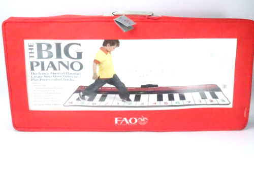 FAO Schwarz / The Big Piano Dance Mat / 70" Long - Keyboard Music Toy / NEW - Afbeelding 1 van 12