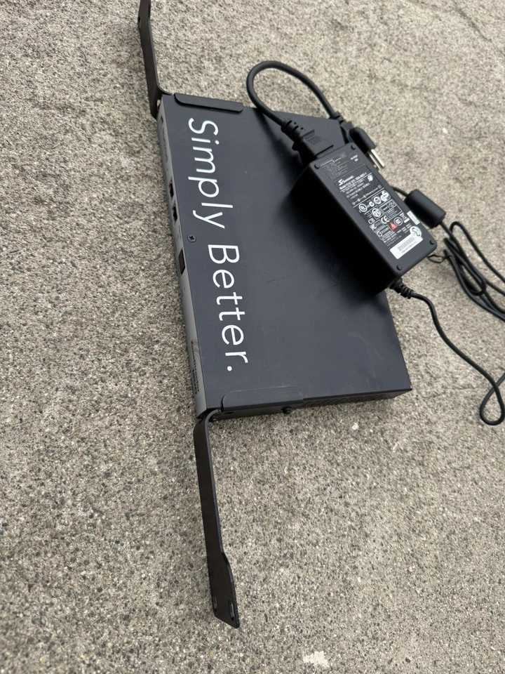 1 Ruckus ZoneDirector 1200 ZD1200 TESTED TO POWER ON ONLY-PARTS /REPAIR - Image 3 of 4