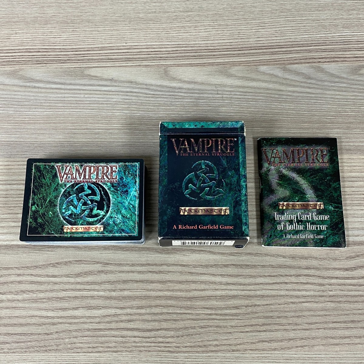 VAMPIRE THE ETERNAL STRUGGLE DECKMASTER TRADING CARD GAME OF