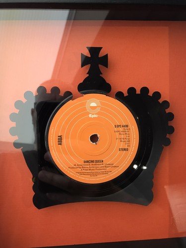 Abba - Dancing Queen - Crown - Original Framed Vinyl Record Art 1976 - Picture 2 of 4