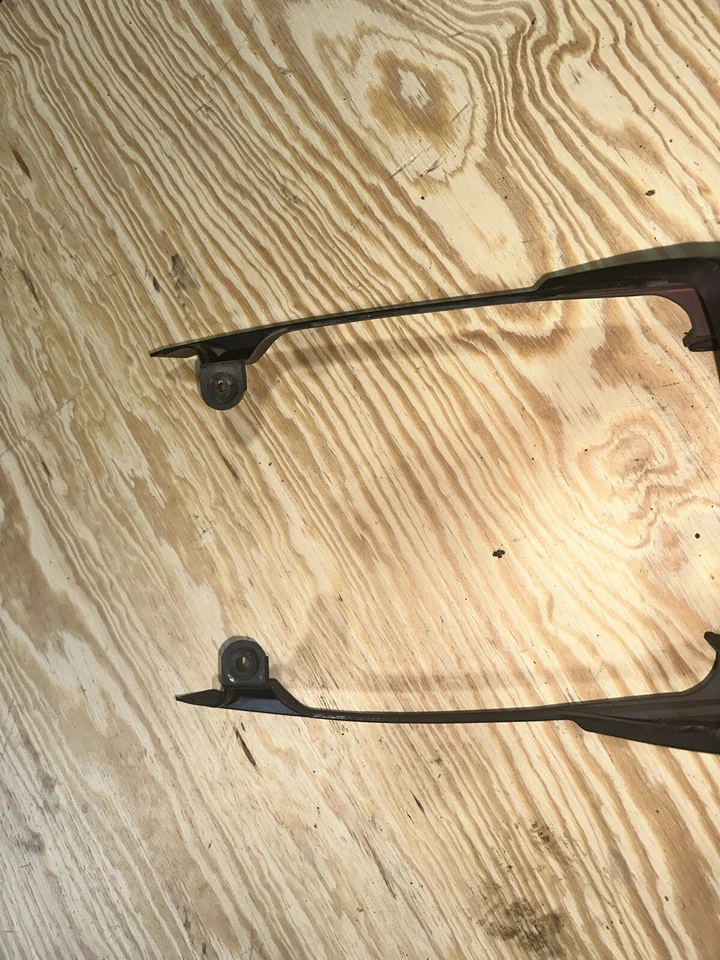 82 capô carenagem traseira para-lama Suzuki GS650G 45511-34200 - Imagem 4 de 4