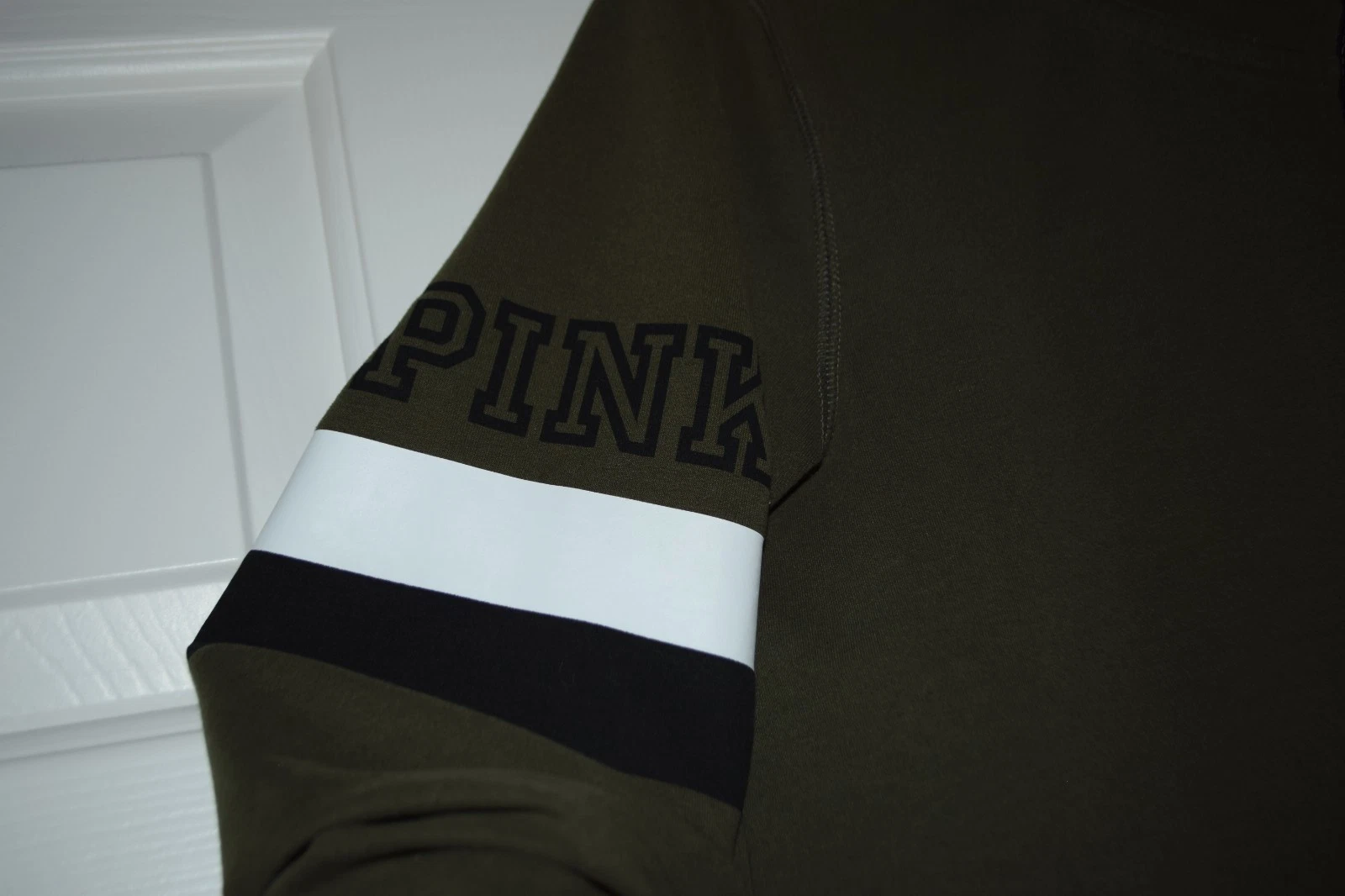 UNDERCOVER Giacca con cappuccio Victoria's Secret ROSA taglia M verde oliva zip davanti