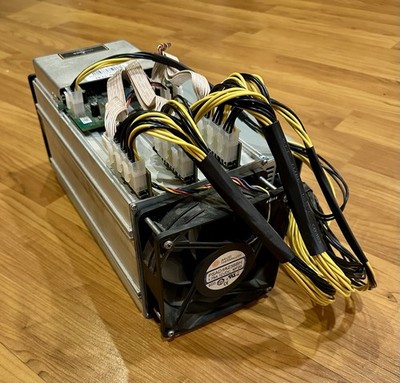 Bitmain Antminer S9 13.5TH/s Mining SHA-256 ASIC BTC With APW7 Power Supply