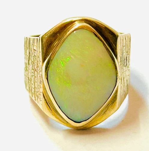"Large 9ct Yellow Gold & Natural Opal Gents Ring" Size S & 1/2 Heavy 19.3g