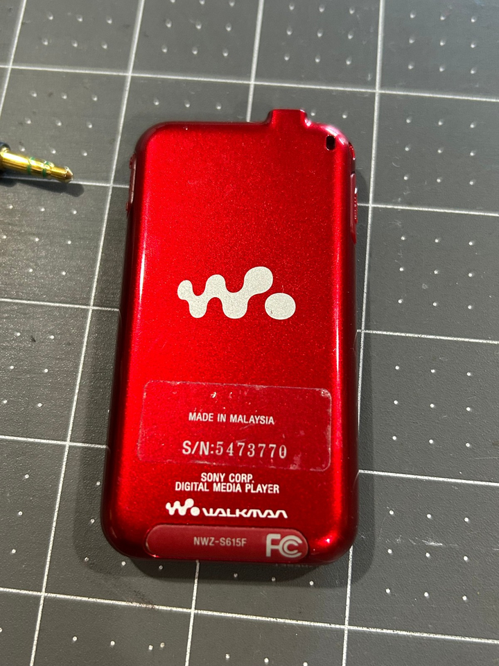 Máy nghe nhạc Walkman SONY NWZ-S615F màu đen đã qua sử dụng | Shopee