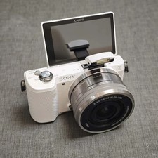 Sony Alpha A5100 Mirrorless Digital Camera 24.3 MP with 16-50mm Lens White