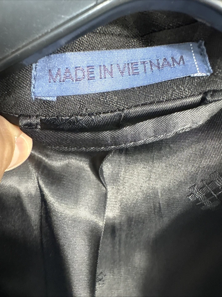 Esmoquin Ryan Seacrest 38S Negro Floral 2 Botones Cena Pico Satinado Brazos Cortos Foto 2 de 4