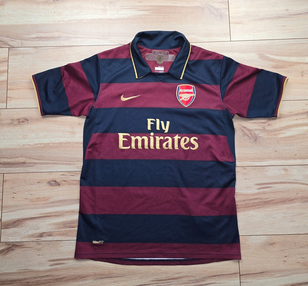 Arsenal Chapman jersey Nike Football Shirt size Boys age 12/13 158