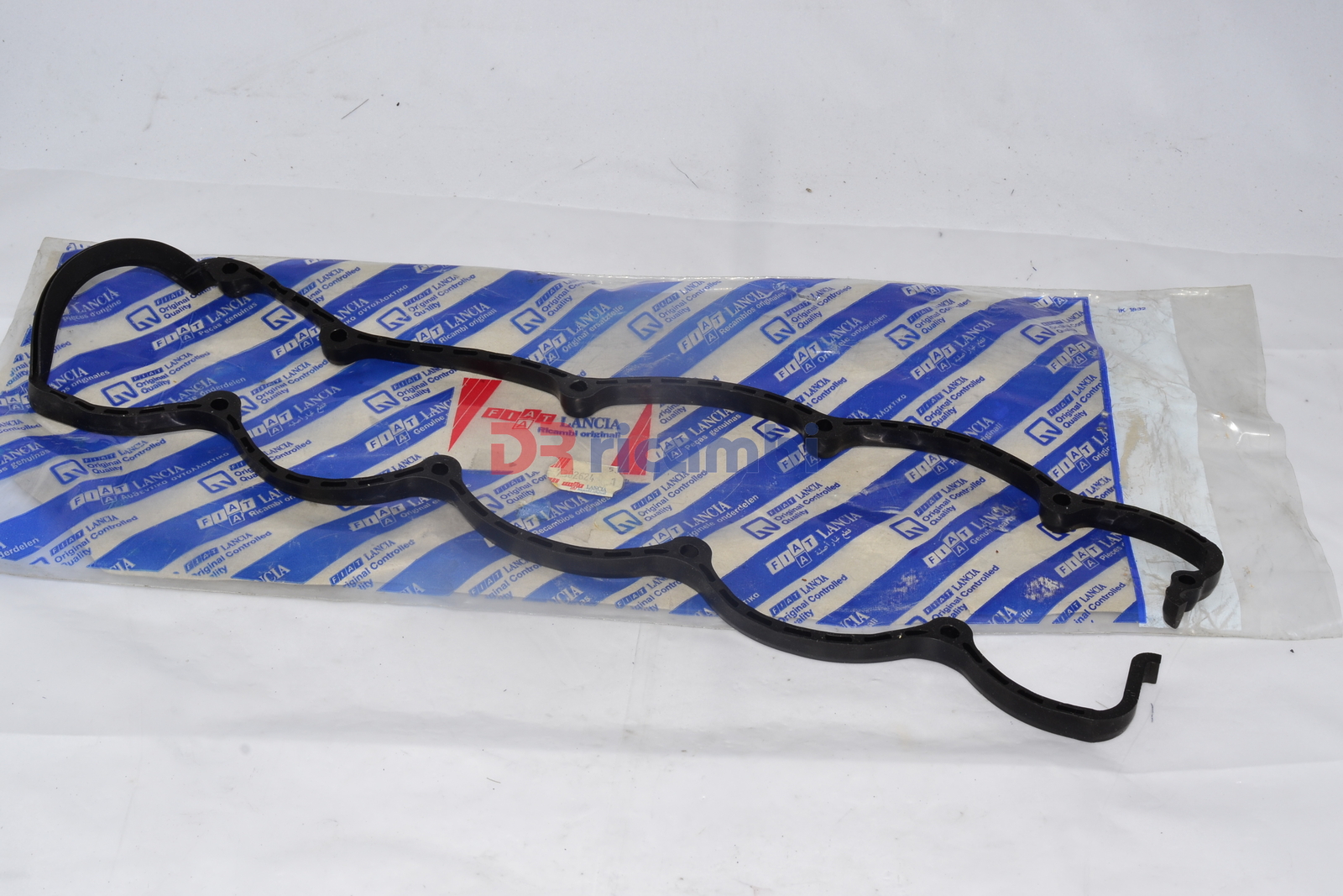 Gasket Headboard Covers Fiat Croma Lancia Thema 2.5 CC TD - Fiat 7302624-image