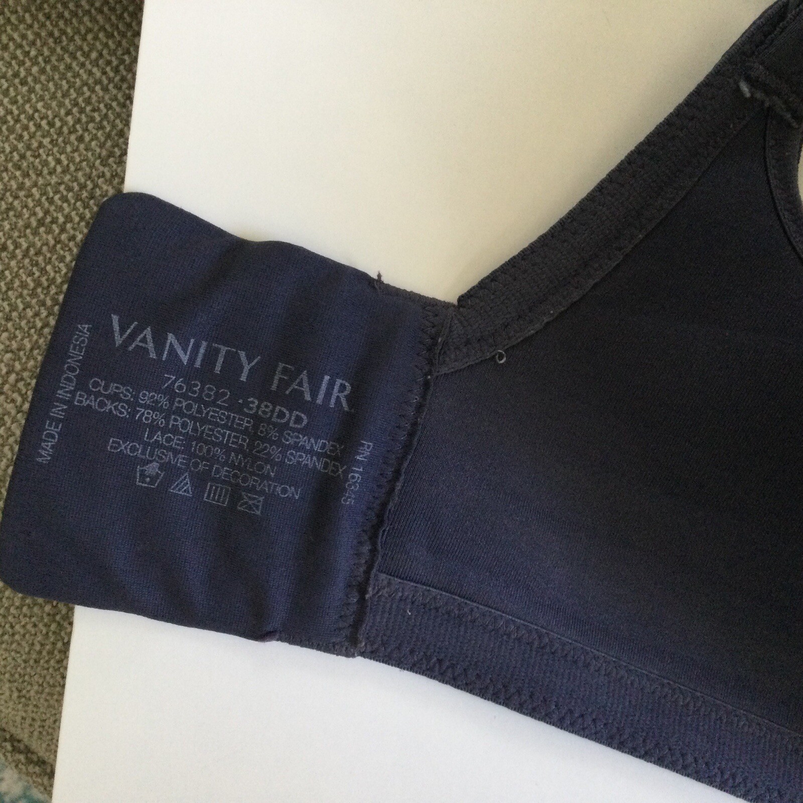 Vanity Fair Full Coverage Underwire Bra Size 38DD… - image 2