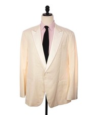  2,795 GIORGIO ARMANI - Ivory Silk Peak Lapel Dinner Jacket - 48L