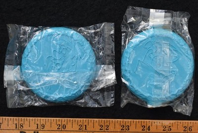 [ 1981 PEBBLES Cereal - 2 Flintstones FRISBEE Discs MIP - Vintage Fred Barney ]