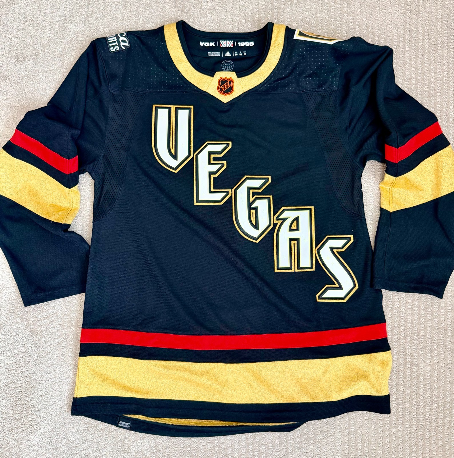 Vegas Golden Knights Black Reverse Retro Jersey Authentic Size 50 Adidas NWT New