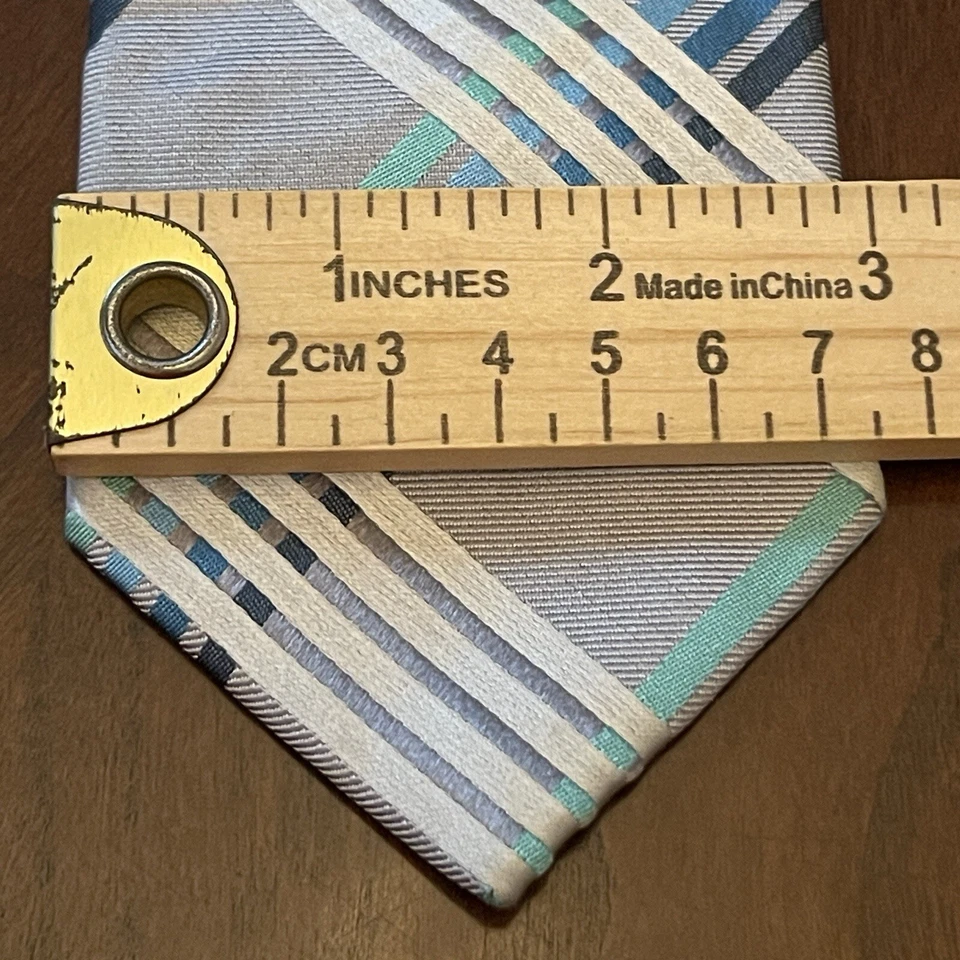 Alfani Gray Blue Green Hand Made 100% Silk Men’s Neck Tie Made In China - Image 4 of 4