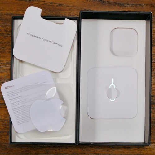 SOLO EN CAJA Apple iPhone 13 PRO Grafito con Eyector, Manual y Pegatina - Imagen 2 de 5