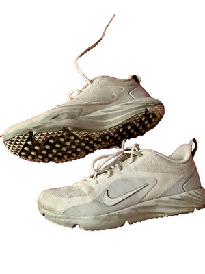 Nike Men s Size  Alpha Huarache Pro Turf Shoes White/Wolf Grey