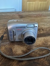 Olympus Camedia C-370 Zoom Compact Digital Camera with 3.2MP - With Memory Card