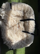 NEW Pelsbarn Safety Protecting Car Bed For Dogs In Beige Size Medium