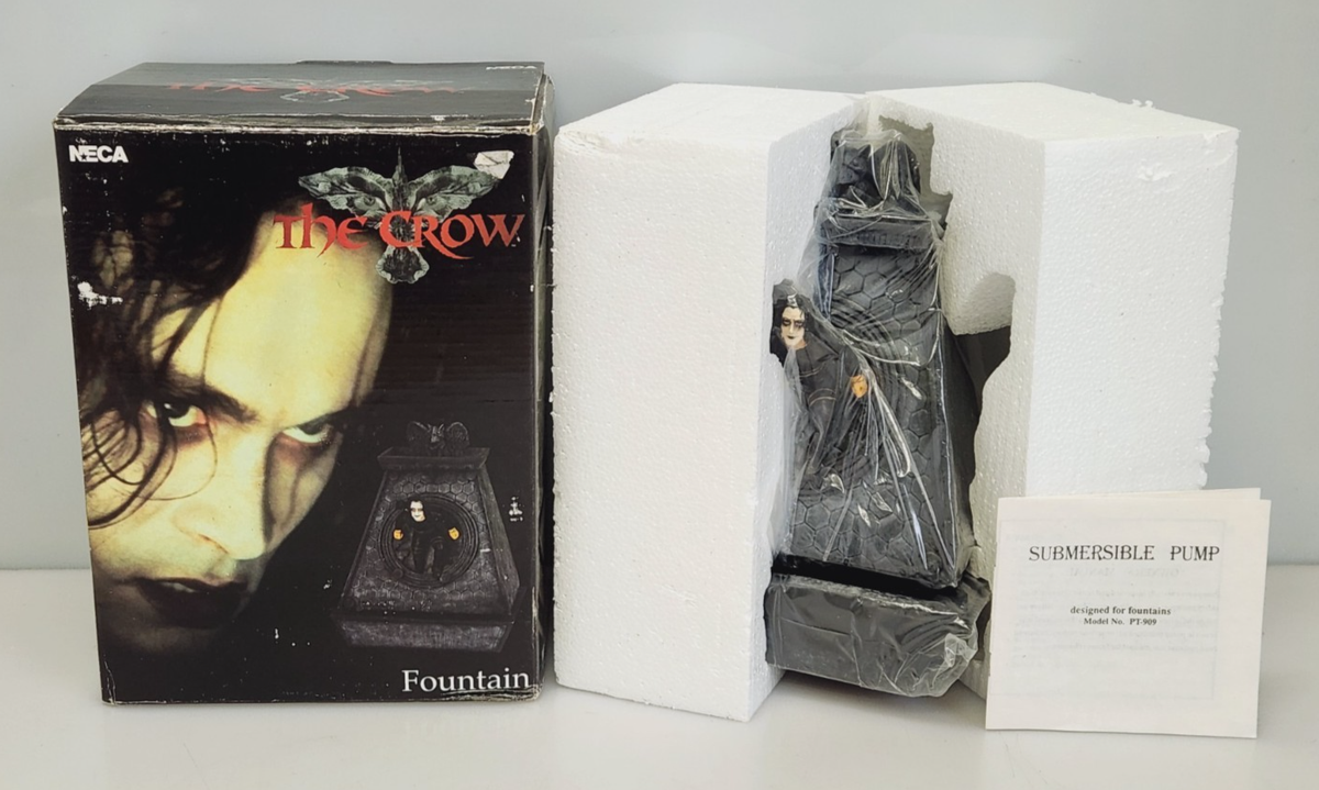 2002 NECA The Crow Brandon Lee Goth Water Fountain PT-909, New