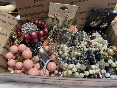 Vintage & Modern Costume Jewelry Lot ~Some Signed ~Small Priority Box #1319